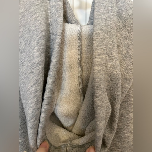 Aero | NWOT Cropped Drawstring Hoodie - Picture 11 of 13